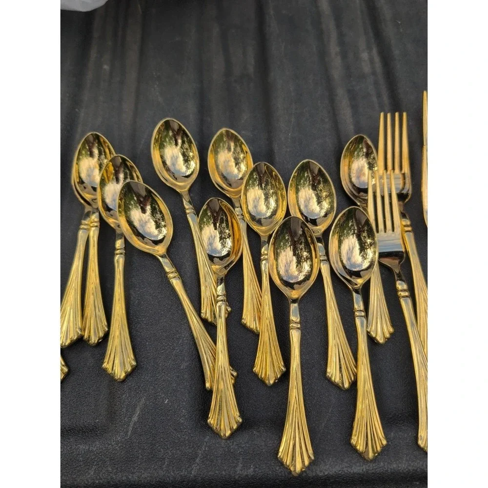 William And Rogers And Son Gold Pavillion Flatware 62 Pieces